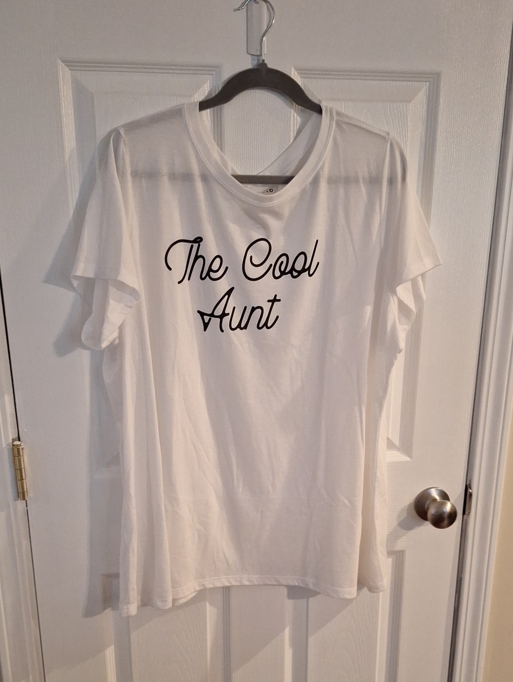 torrid White Tee with Black Script "The Cool Aunt"